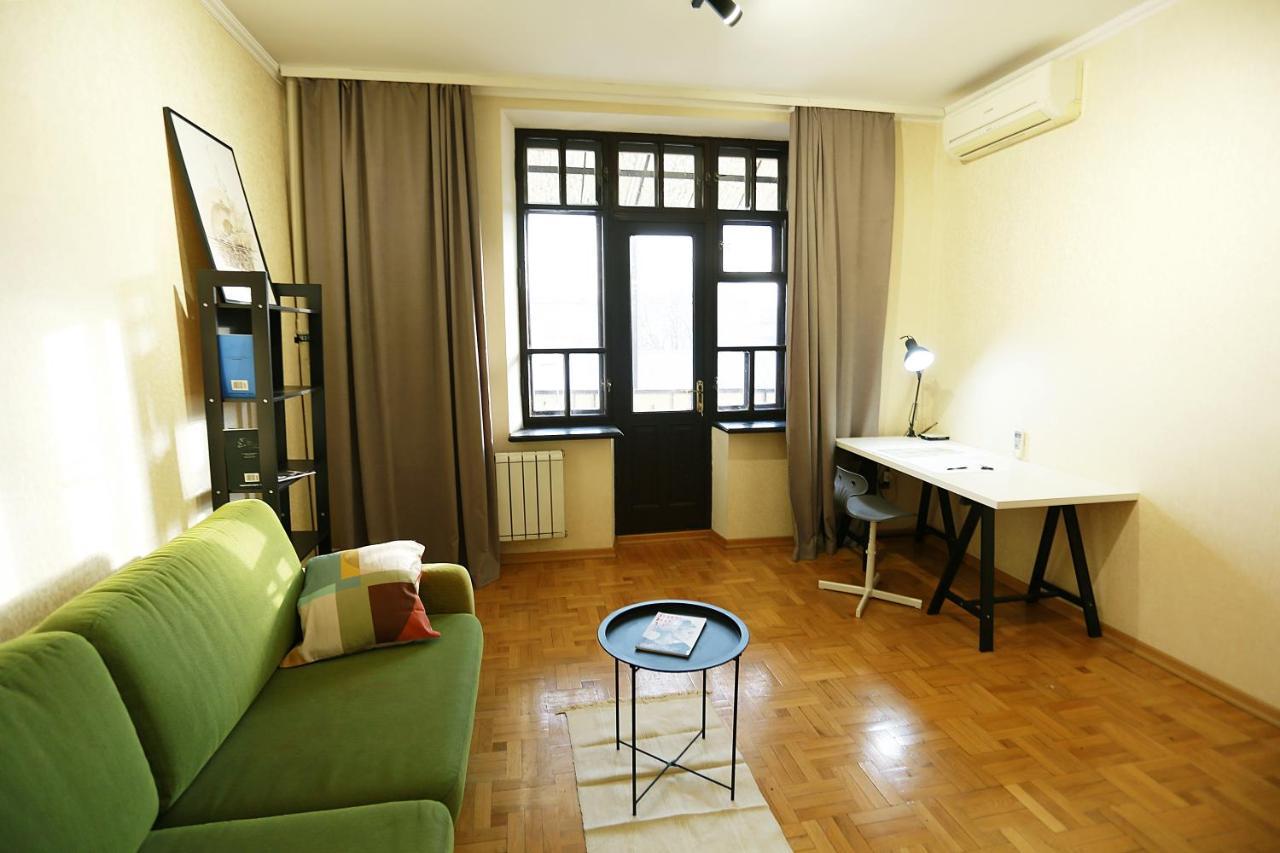 City Garden Apartments Є Інтернет Без Світла オデッサ エクステリア 写真