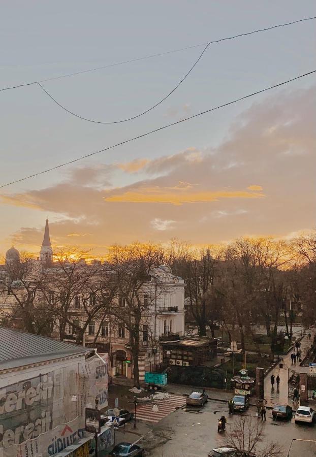 City Garden Apartments Є Інтернет Без Світла オデッサ エクステリア 写真